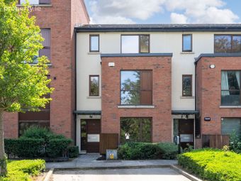 68 Castlegate Grove, Adamstown, Lucan, Co Dublin, Adamstown, Co. Dublin