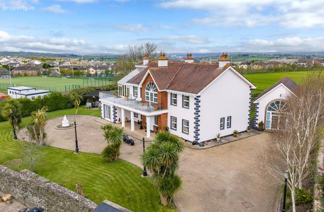 Vistamar, Mount Crozier, Cobh, Co. Cork, Cobh, Co. Cork - Click to view photos