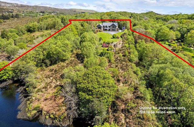 Snave, Ballylickey, Bantry, Co. Cork, Snave, Co. Cork - Click to view photos