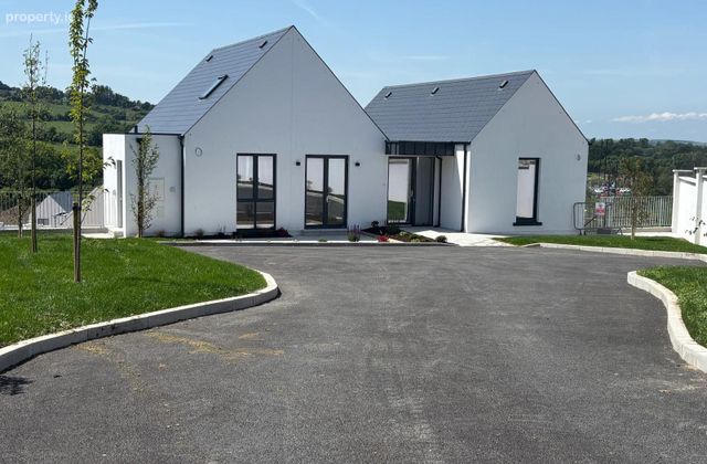 No. 39 Stronveele, Glenville Road, Wexford Town, Co. Wexford - Click to view photos