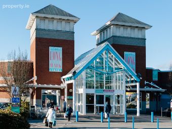 Longwalk Shopping Centre, Longwalk Road, Townparks, Dundalk, Co. Louth
