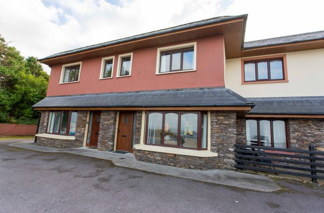 4 Tralee Bay Holiday Village, Aughacasla South, Co. Kerry, Aughacasla, Co. Kerry - Click to view photos