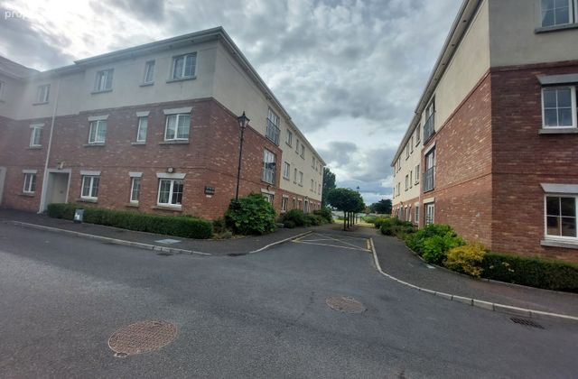 Ashbrook Gardens, Mountrath Road, Portlaoise, Co. Laois - Click to view photos