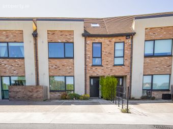 8 The Crescent, Saint Marnock's Bay, Portmarnock, Co. Dublin