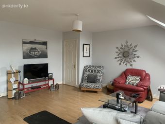 32 Culgara, Teeling Street, Ballina, Co. Mayo - Image 2