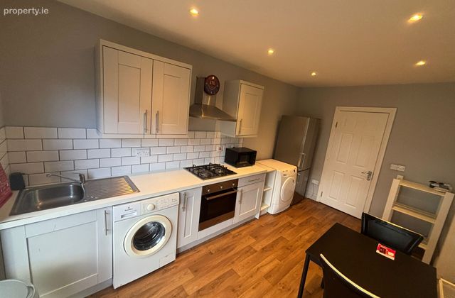 Rathlawns, Rathcoole, Co. Dublin, Rathcoole, Co. Dublin - Click to view photos