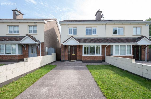 7 Oldcourt Drive, Greenfield, Ballincollig, Co. Cork - Click to view photos