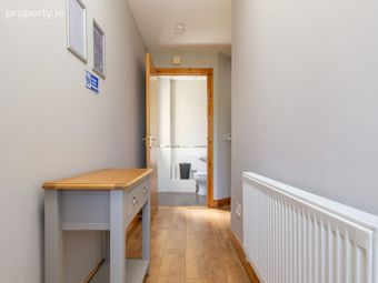 16 River Village, Monksland, Athlone, Co. Roscommon - Image 4