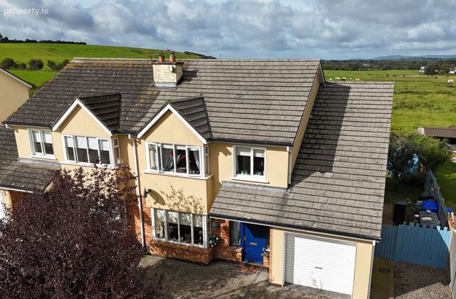 18 Mooreville Estate, Rathdowney, Co. Laois - Click to view photos