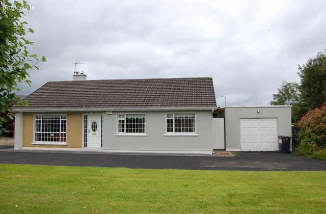 Cluain Arra, Gortboy, Newcastle West, Newcastle West, Co. Limerick - Click to view photos