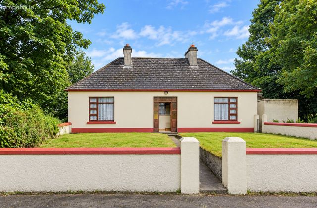 Carrowroe West, Brownsgrove, Tuam, Co. Galway - Click to view photos
