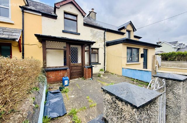 9 Castleross Cottages, Saint Mary`s Terrace, Killarney, Co. Kerry, Killarney, Co. Kerry - Click to view photos