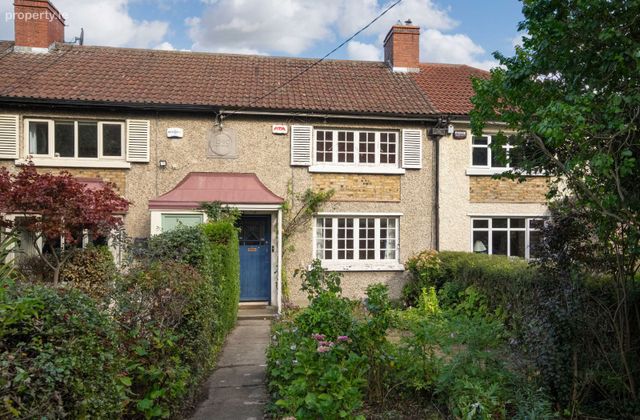 35 Churchtown Road Lower, Churchtown, Dublin 14 - Click to view photos