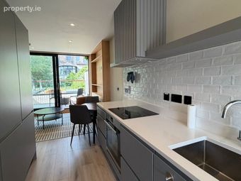 Apartment D, 58 Pembroke Lane, Dublin 2 - Image 4