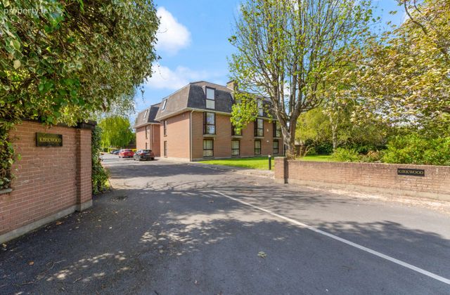 Apartment 11, Kirkwood, Sandymount, Dublin 4 - Click to view photos