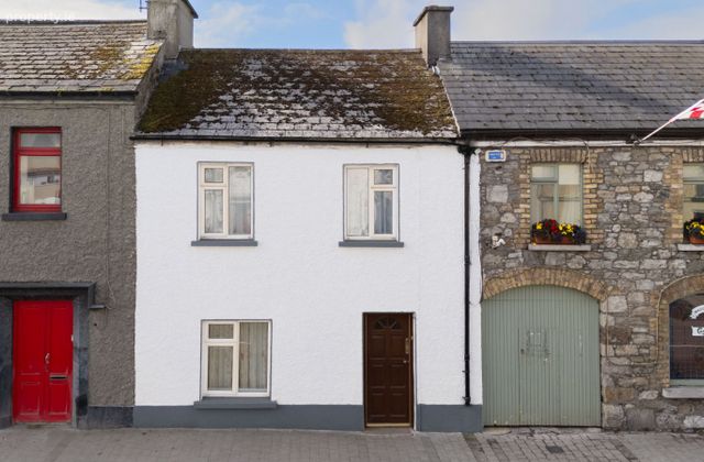 10 Upper Main Street, Kilbeggan, Co. Westmeath - Click to view photos