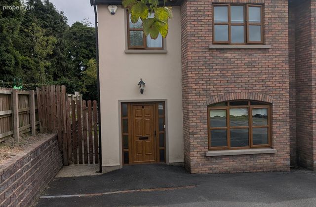 3 Conabury Hill, Castleblayney, Co. Monaghan, Castleblayney, Co. Monaghan - Click to view photos