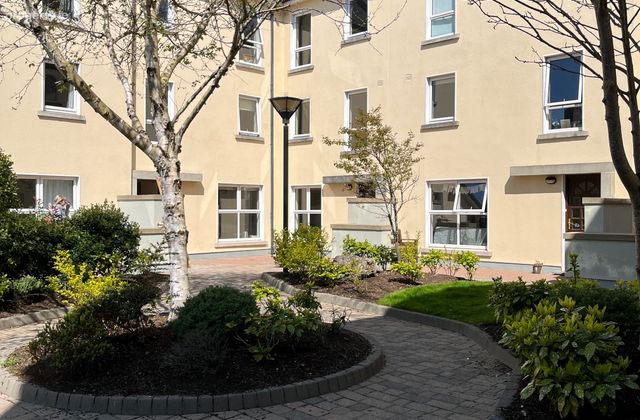 Apartment 17, Dun Aengus, Dock Street, The Docks, Galway City Centre, Co. Galway - Click to view photos