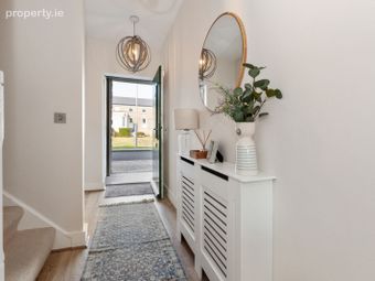 18 Park House, Baldoyle, Dublin 13 - Image 2
