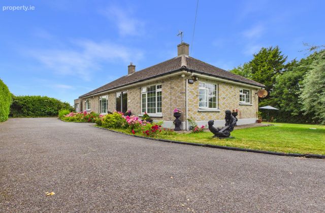 Glenbower, Inchiquin, Killeagh, Co. Cork - Click to view photos