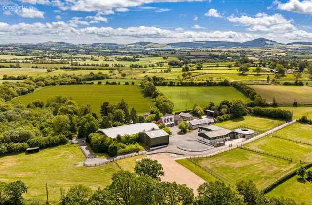 Hallowberry Lodge, Ballingate, Carnew, Co. Wicklow, Carnew, Co. Wicklow - Click to view photos