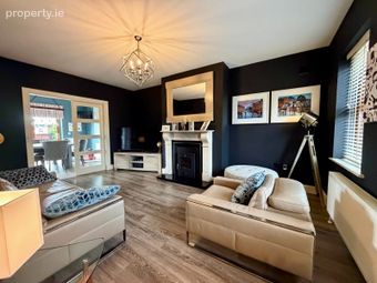 3 Harbour Grove, Lower Point Road, Dundalk, Co. Louth - Image 2