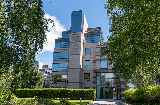 2 Ballsbridge Park, Dublin 4 - Click to view photos