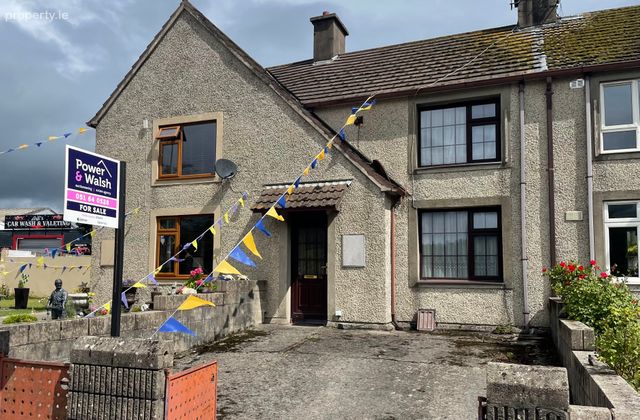 94 Treacy Park, Carrick-on-suir, Co. Tipperary, Carrick-on-Suir, Co. Tipperary - Click to view photos