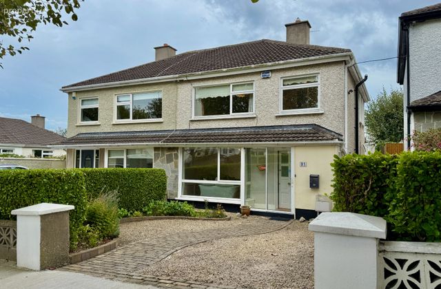 31 Vale View Close, Dublin 18, Foxrock, Dublin 18 - Click to view photos