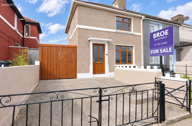 46 Aughavannagh Road, Dublin 12, Crumlin, Dublin 12 - Click to view photos