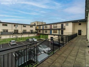 Apartment 24, Montpelier Court, Jobstown, Dublin 24 - Image 2