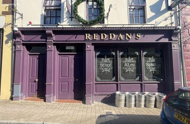 Reddan's Pub, Killaloe, Co. Clare - Click to view photos