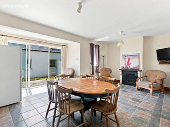25 Seamount Village, Ardamine, Gorey, Co. Wexford, Riverchapel, Co. Wexford - Image 4