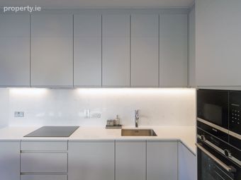 Apartment 9, Lock Gate 3, Charlemont Lane, Dublin 2 - Image 4