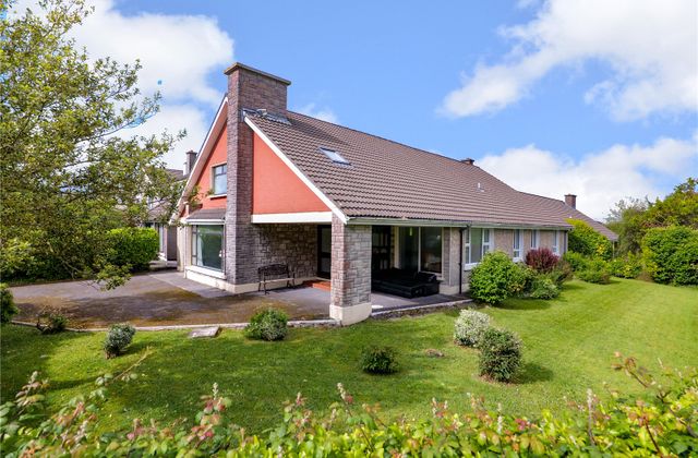 2 Sylvan Road, Fairlands Park, Newcastle, Galway City, Newcastle, Co. Galway - Click to view photos