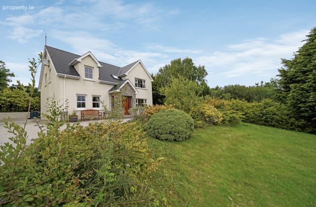 4 Ardglass, Portsalon, Co Donegal, Portsalon, Co. Donegal - Click to view photos