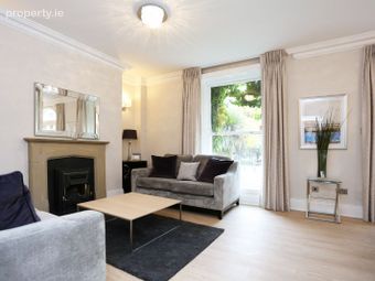 Apartment, Pembroke Hall, Ballsbridge, Dublin 4 - Image 2