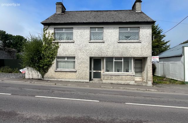 Castlemaine Road, Milltown, Co. Kerry - Click to view photos