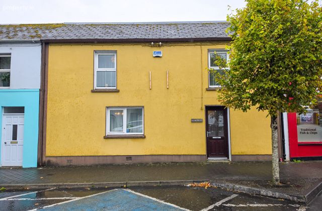 Acla, Main Street, Balla, Castlebar, Co. Mayo - Click to view photos
