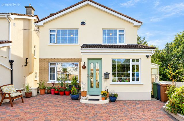 19 Drynam Court, Swords, Co. Dublin - Click to view photos