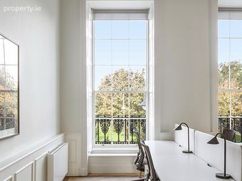 Merrion Square, Dublin 2 - Image 3