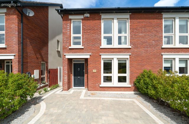 Brookfield, Back Road, Malahide, Co. Dublin - Click to view photos