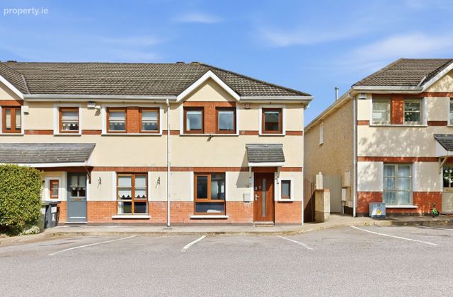 16 Marlfield Court, Kiltipper, Dublin 24 - Click to view photos