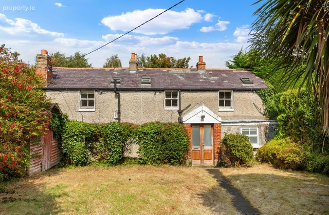 26 Stillorgan Park, Blackrock, Co. Dublin - Click to view photos