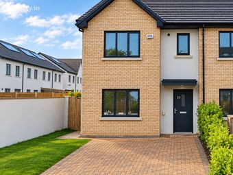 30 Bay Meadows Avenue, Dublin 15, Hollystown, Dublin 15