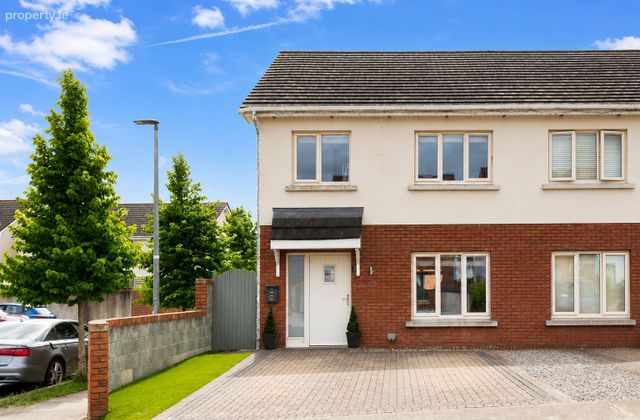 21 Barleyfield, Wicklow Hills, Newtownmountkennedy, Co. Wicklow - Click to view photos