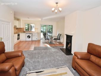 9 Maryborough Downs, Maryborough Hill, Rochestown, Co. Cork - Image 2