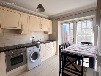 15 Glebe Square, Newcastle, Co. Dublin, Newcastle, Co. Dublin - Image 2