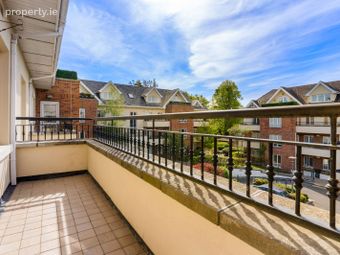 37 Ballintyre Square, Ballinteer, Dublin 16 - Image 5