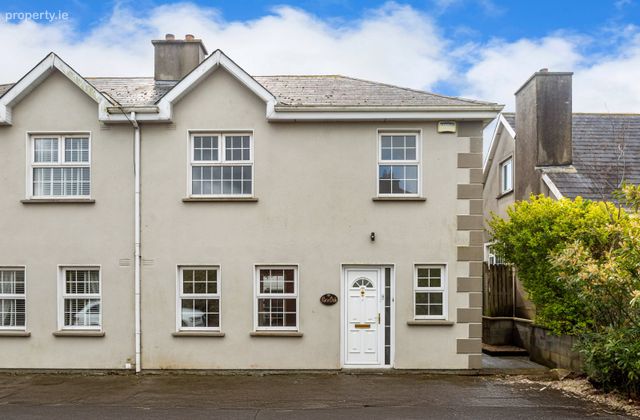 Rois&iacute;n Dubh, 8 Castle Park, Arklow, Co. Wicklow, Arklow, Co. Wicklow - Click to view photos